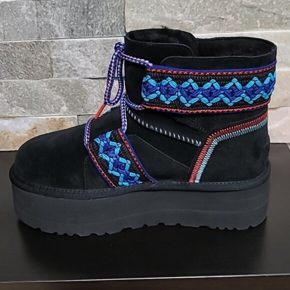 UGG Women's Classic Mini II Braid Platform Boot - Picture 6 of 9